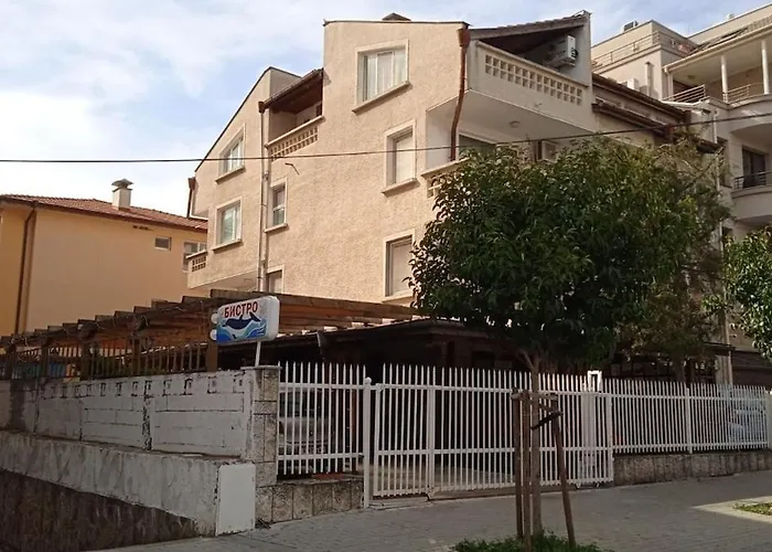 в непосредствена близост до плажа Iii Apartamento *