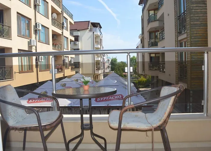 в непосредствена близост до плажа Iii Apartamento *