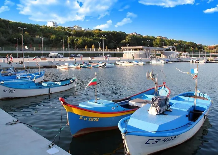 в непосредствена близост до плажа Iii Burgas City