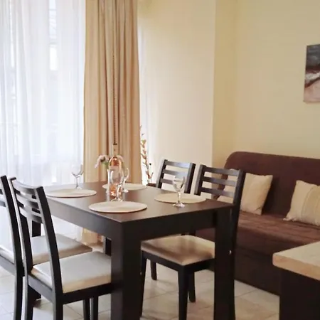 в непосредствена близост до плажа Iii Apartment Burgas